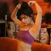 Avneet Kaur nude #0033
