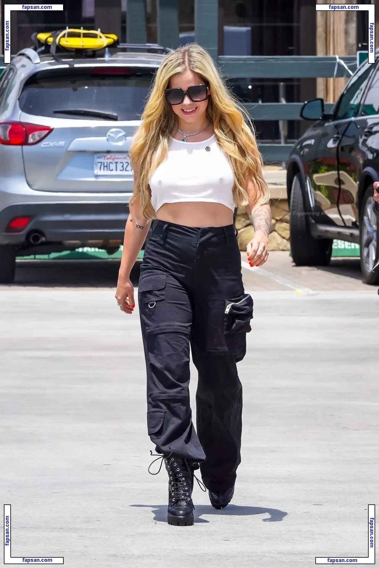 Avril Lavigne nude photo #0636 from OnlyFans