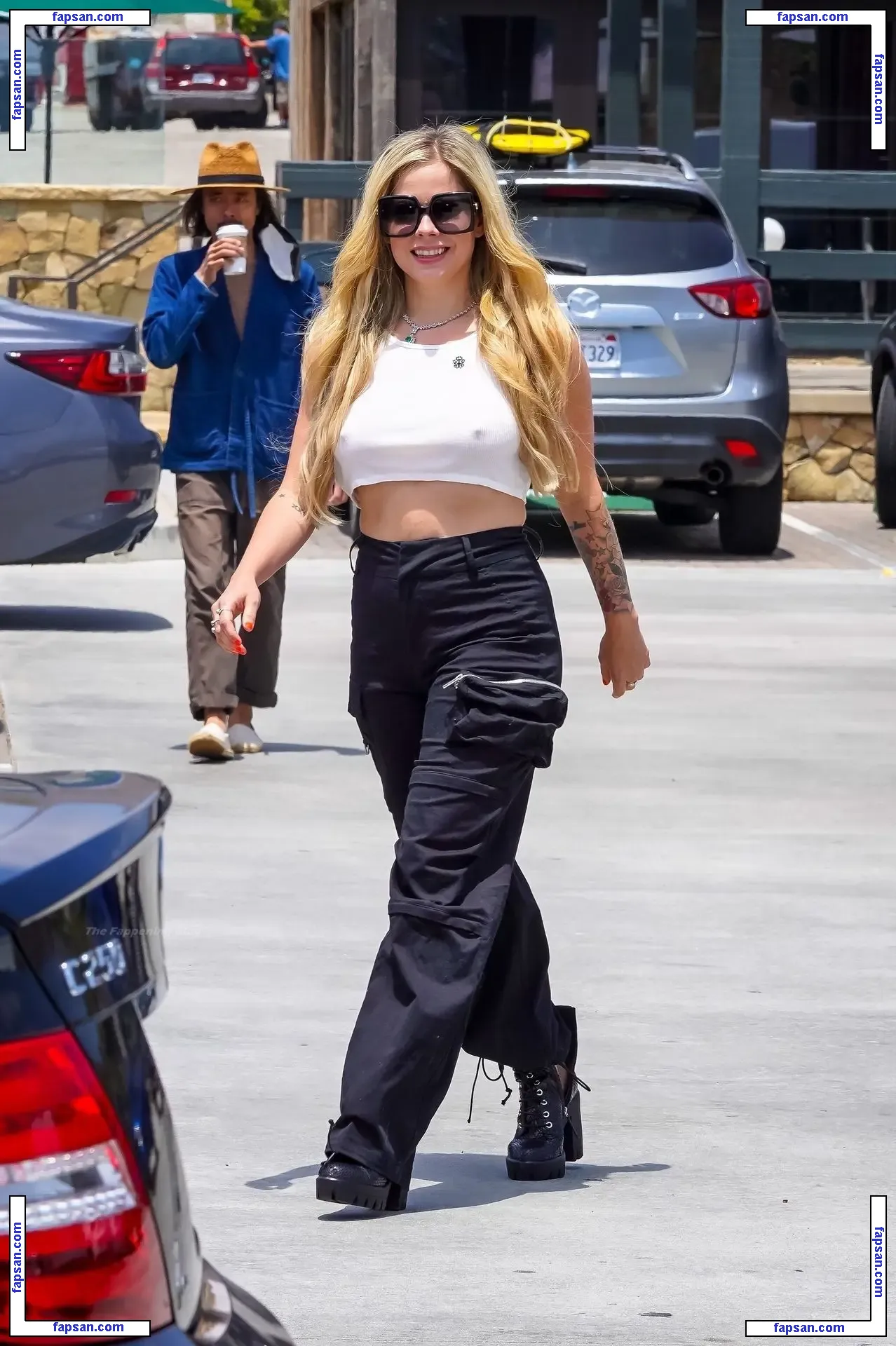 Avril Lavigne nude photo #0640 from OnlyFans