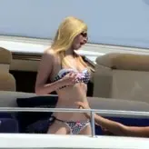 Avril Lavigne nude #0920