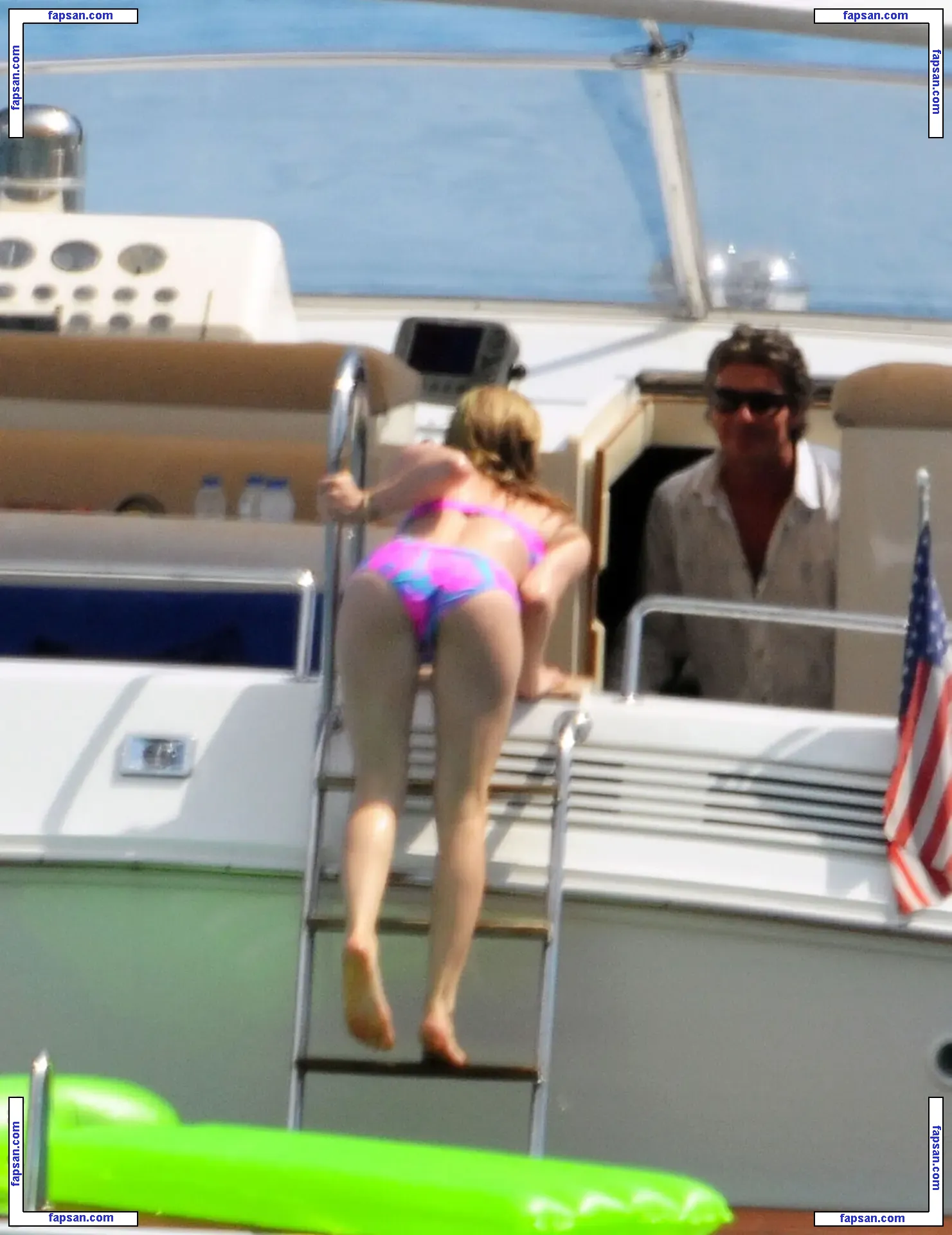 Avril Lavigne nude photo #1318 from OnlyFans
