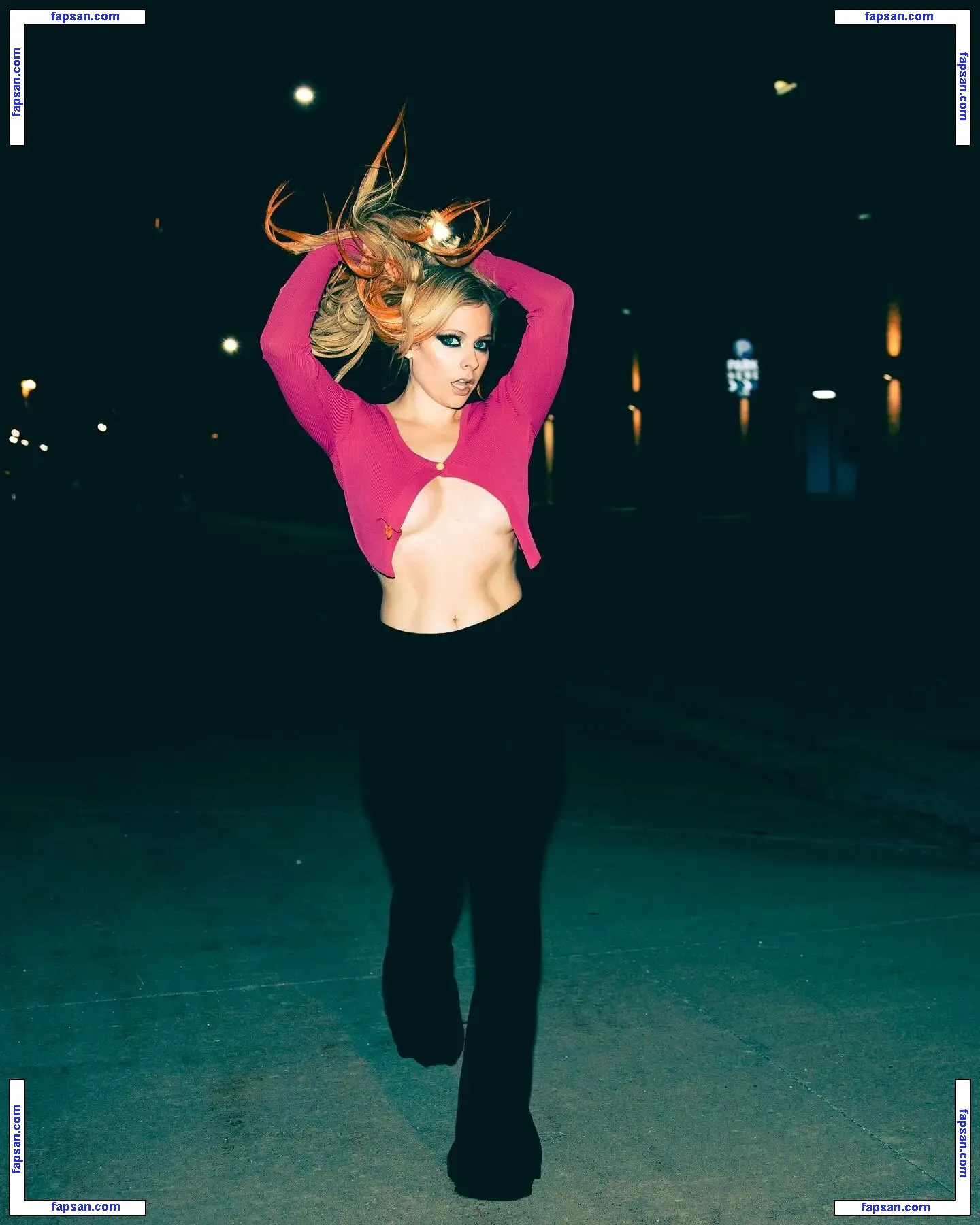 Avril Lavigne nude photo #1544 from OnlyFans