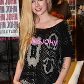 Avril Lavigne nude #1422
