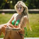 Avril Lavigne nude #1541
