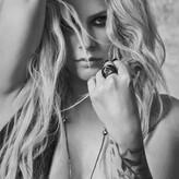 Avril Lavigne nude #1726