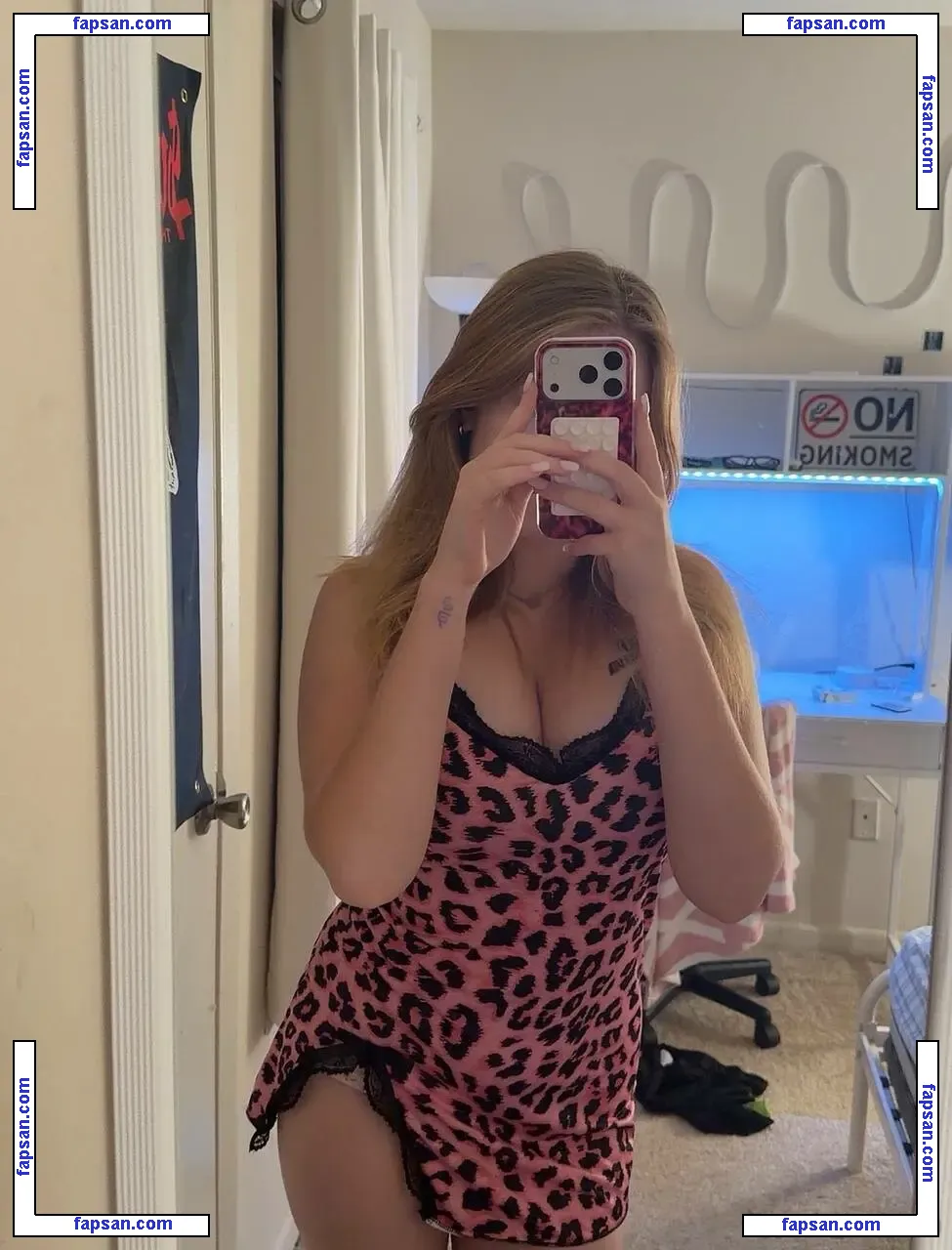 Avrrorkar голая фото #0007 с Онлифанс