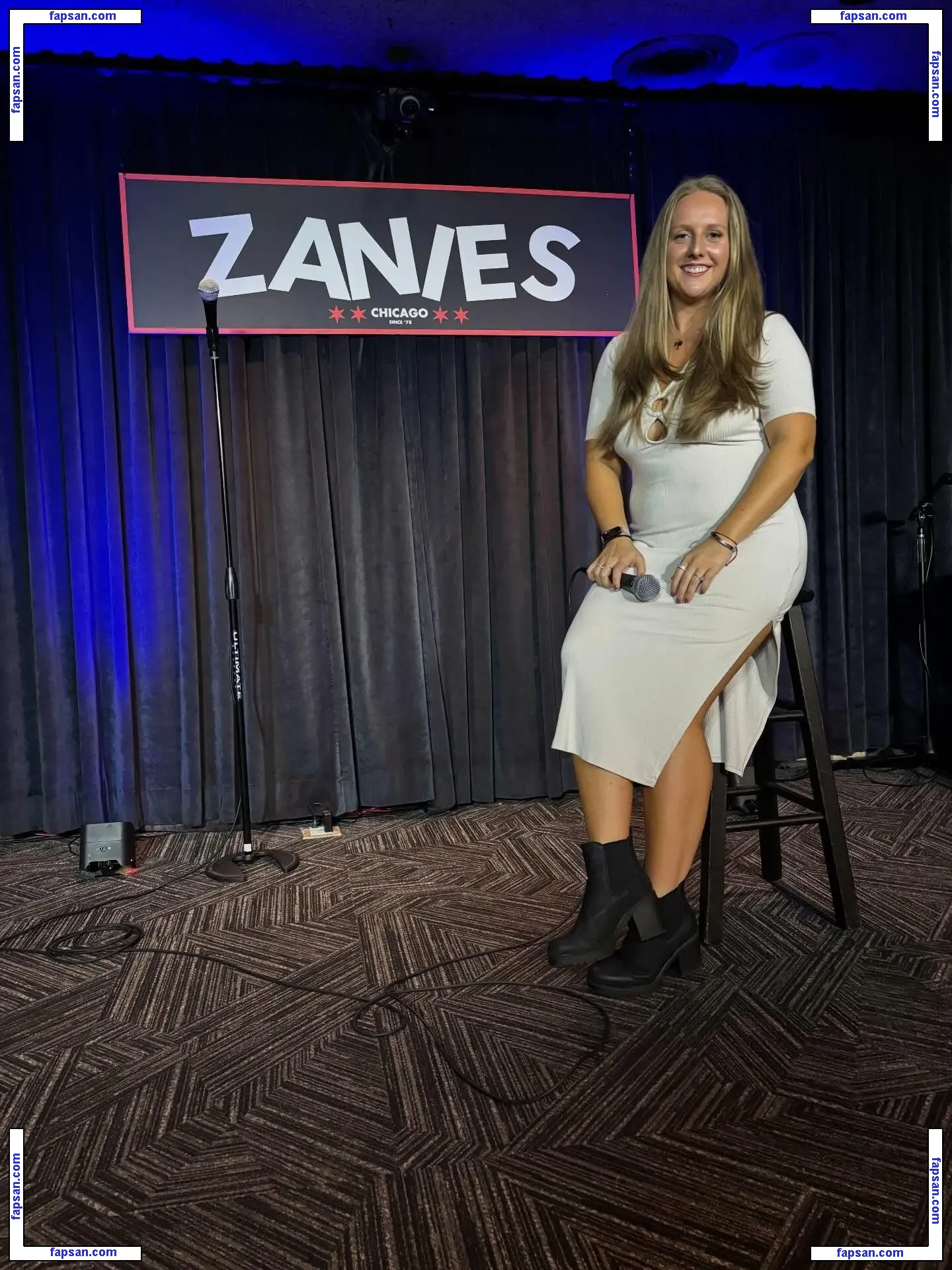 Awalmartparkinglott голая фото #0006 с Онлифанс