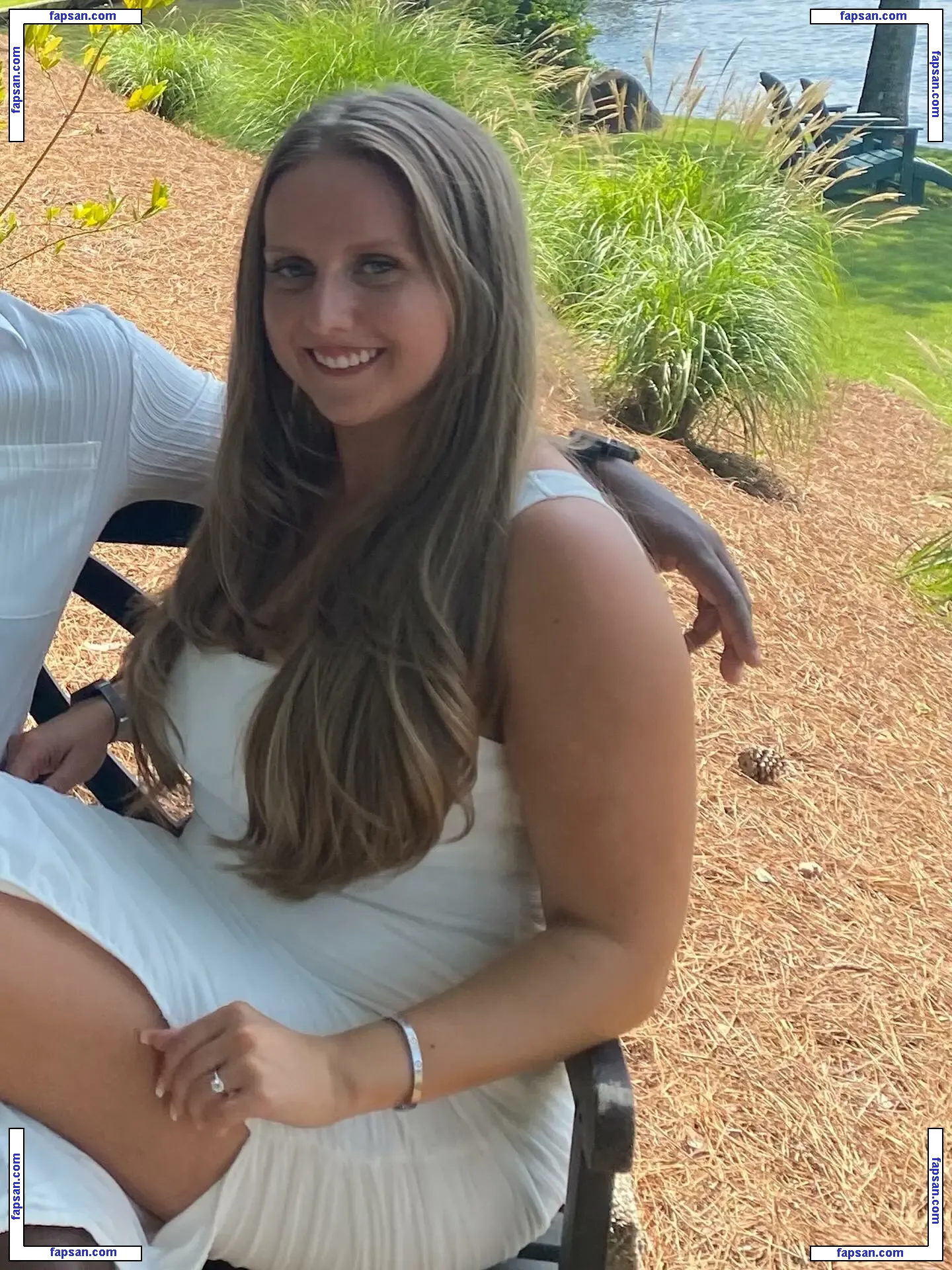 Awalmartparkinglott голая фото #0011 с Онлифанс