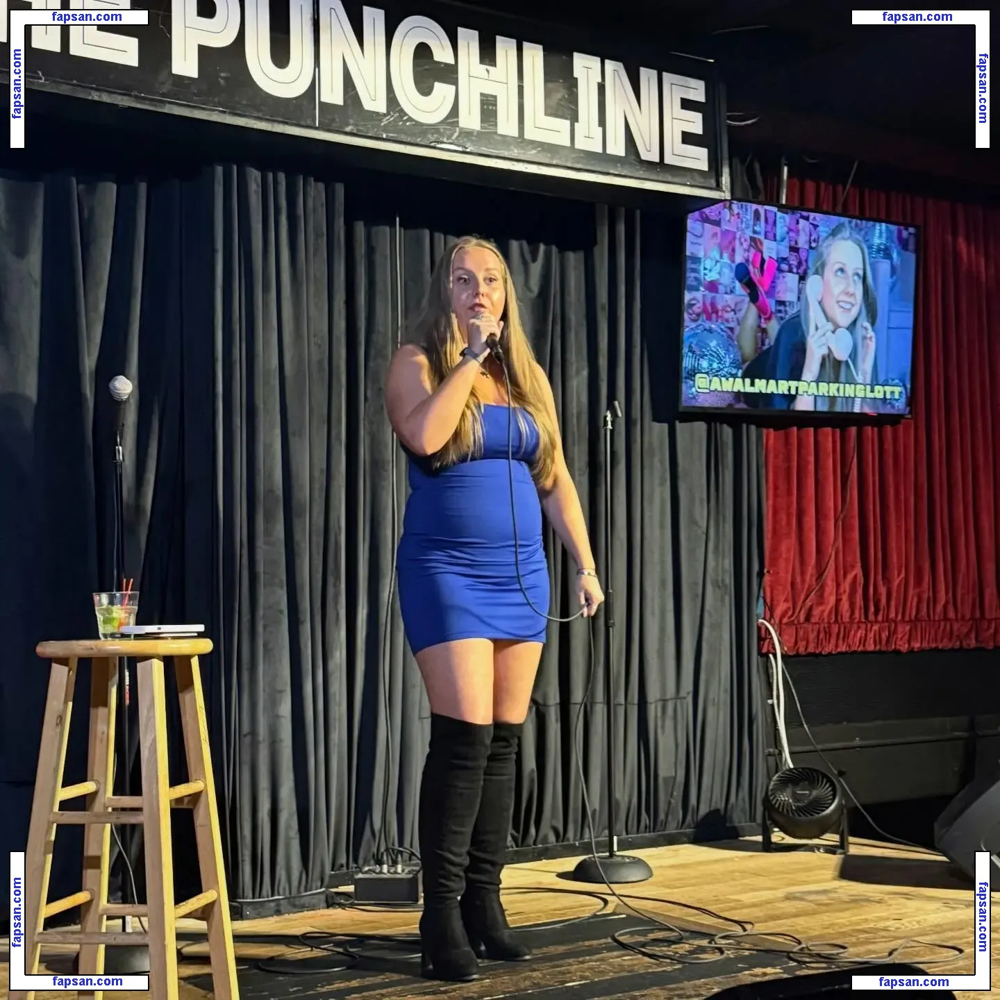 Awalmartparkinglott голая фото #0024 с Онлифанс