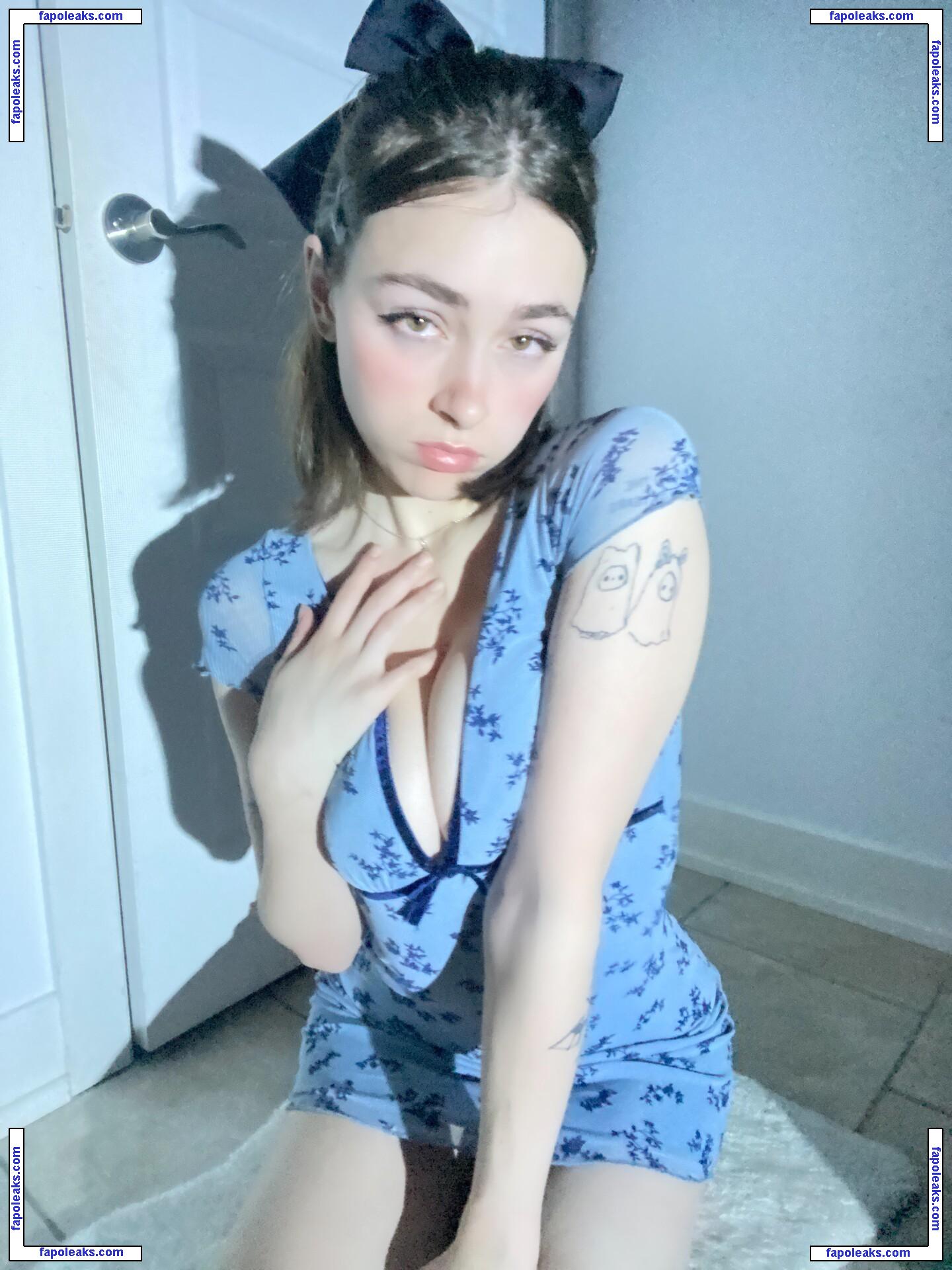 awholelottazozo / zozothewoodelf nude photo #0175 from OnlyFans