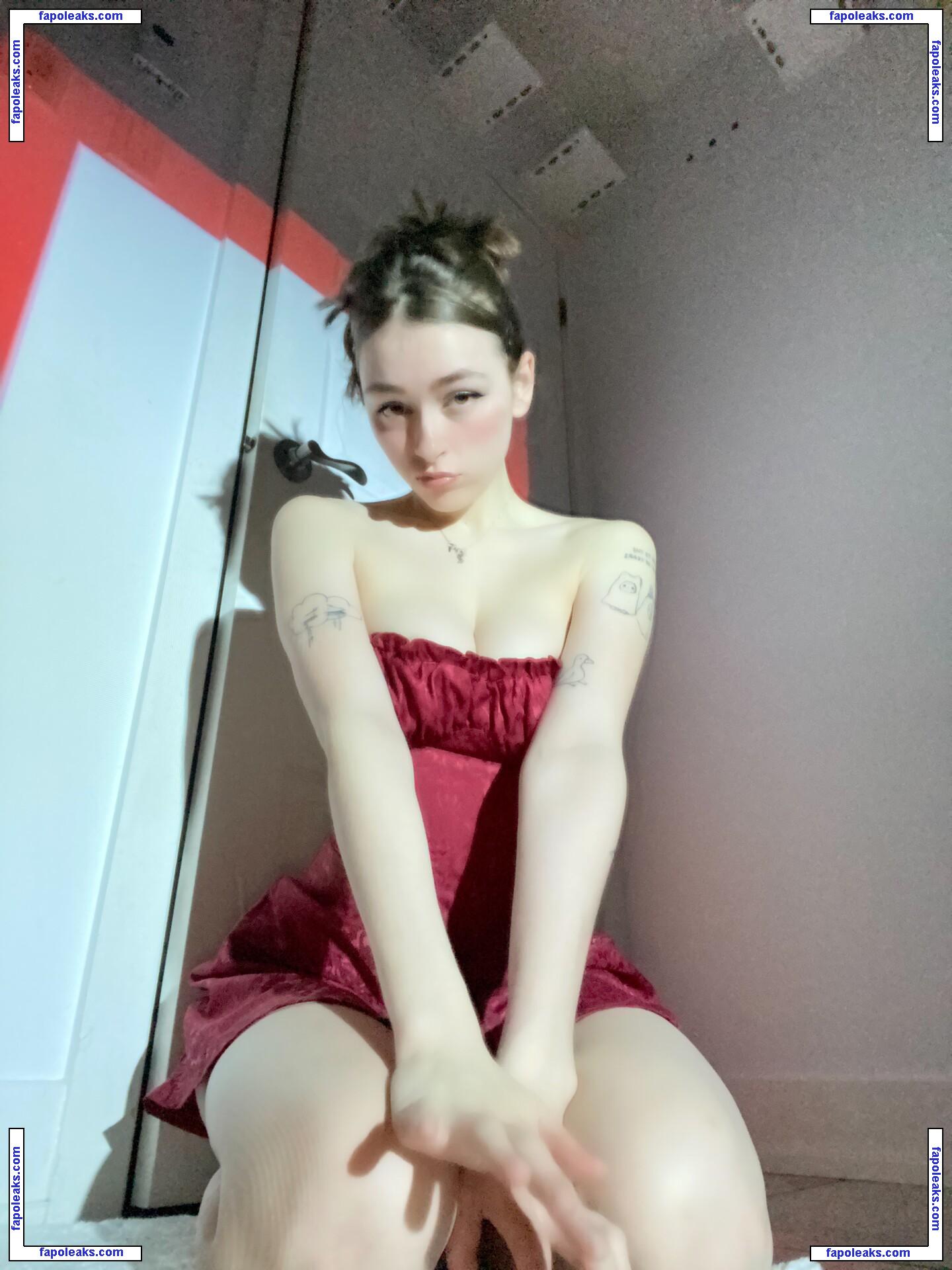 awholelottazozo / zozothewoodelf nude photo #0203 from OnlyFans