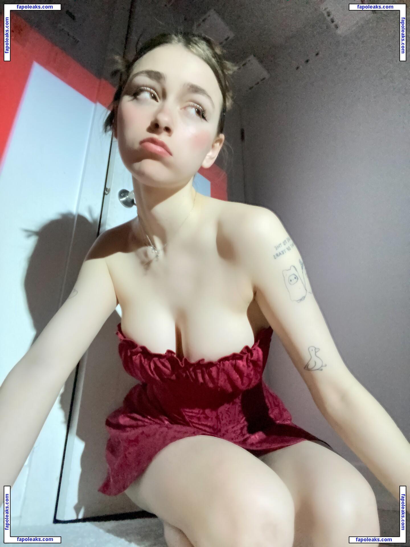 awholelottazozo / zozothewoodelf nude photo #0205 from OnlyFans