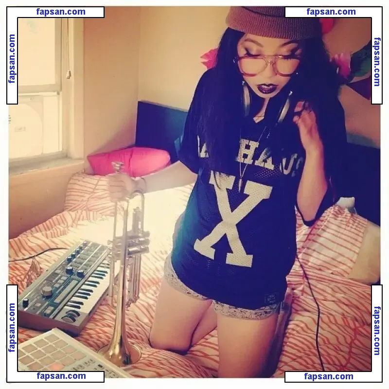 Awkwafina nude photo #0029 from OnlyFans