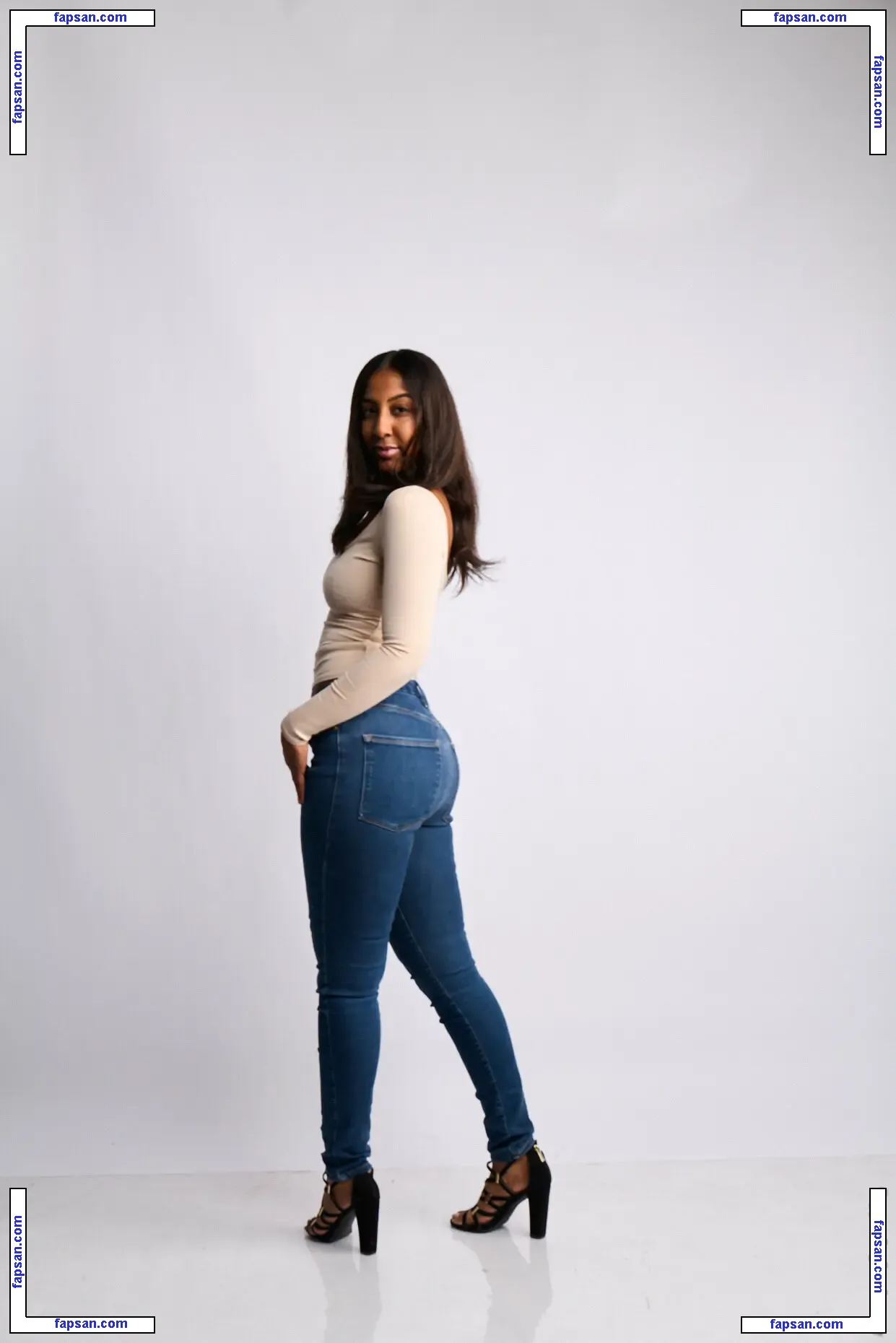 AyamGoddess голая фото #0021 с Онлифанс