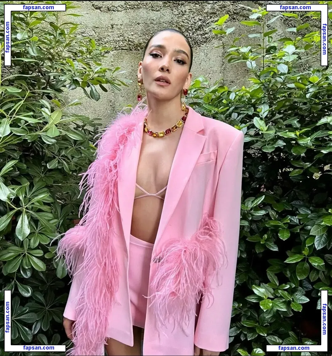 Aybüke Pusat nude photo #0016 from OnlyFans