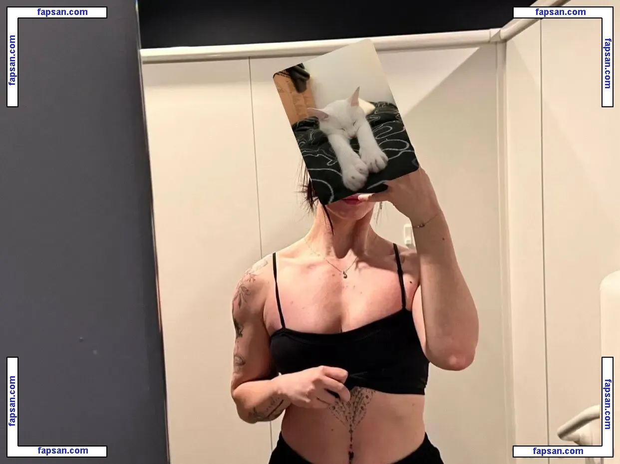 Aykuroo голая фото #0013 с Онлифанс