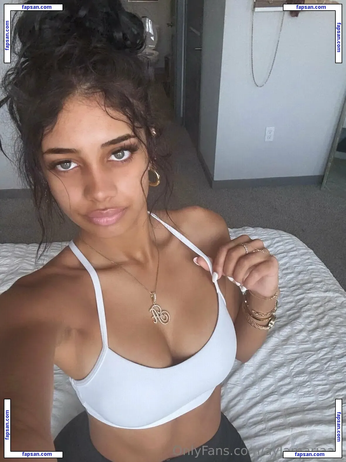 aylamariaaa nude photo #0022 from OnlyFans