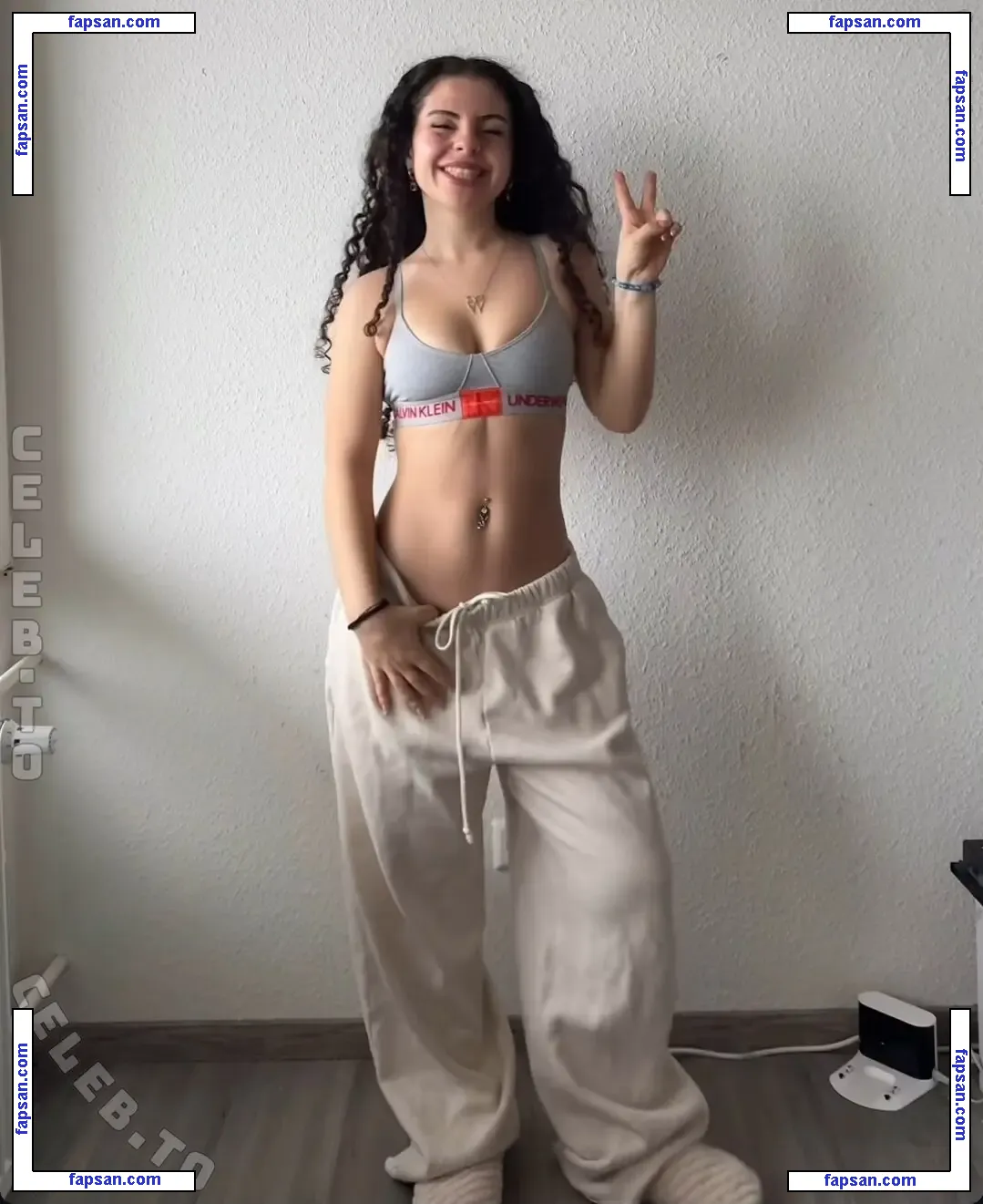 Aylinaphrodite nude photo #0025 from OnlyFans