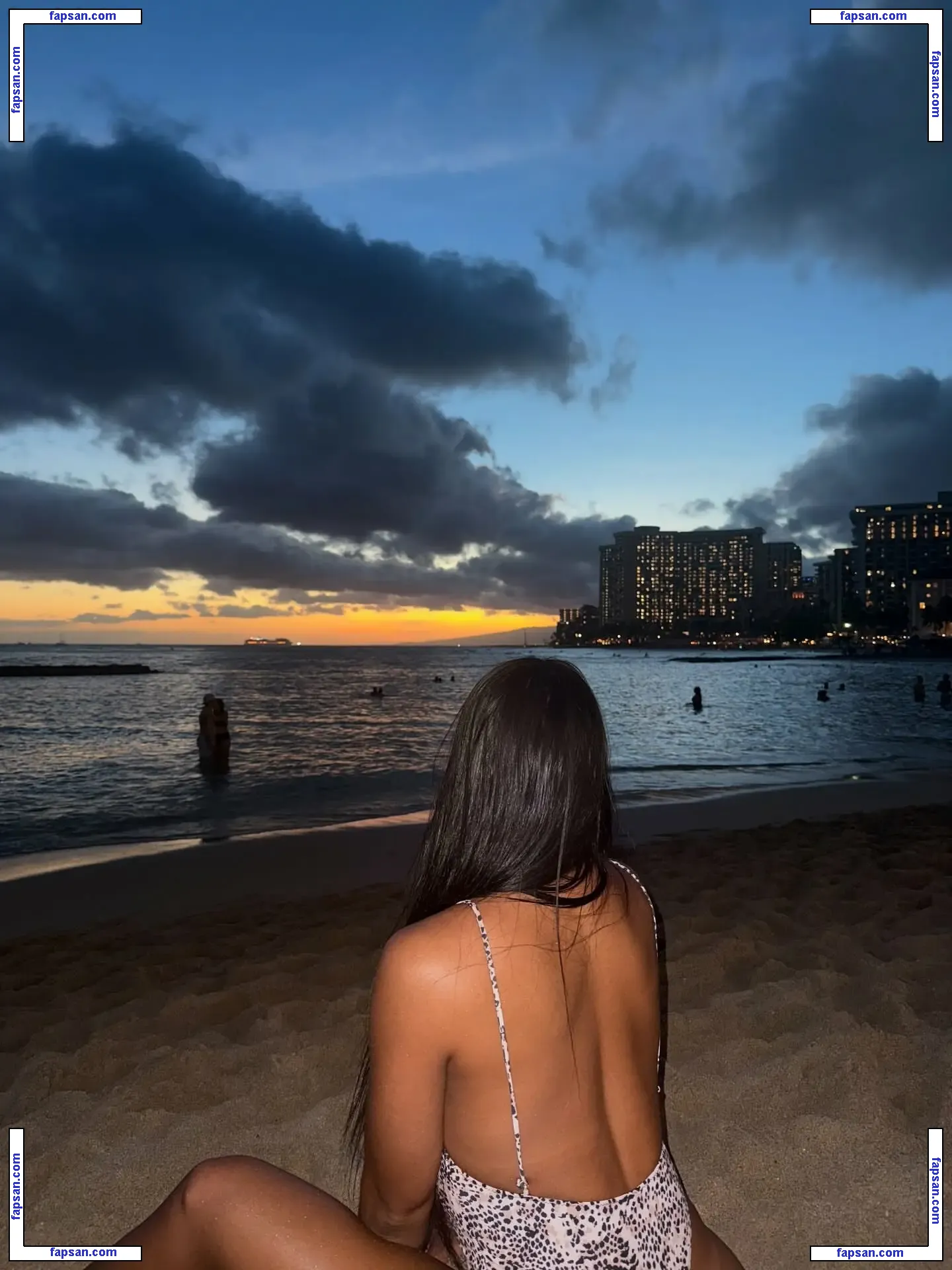 Azucena Cantillo nude photo #0033 from OnlyFans