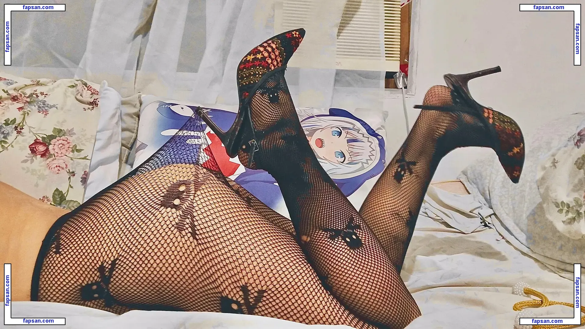 AzuRyuna голая фото #0002 с Онлифанс