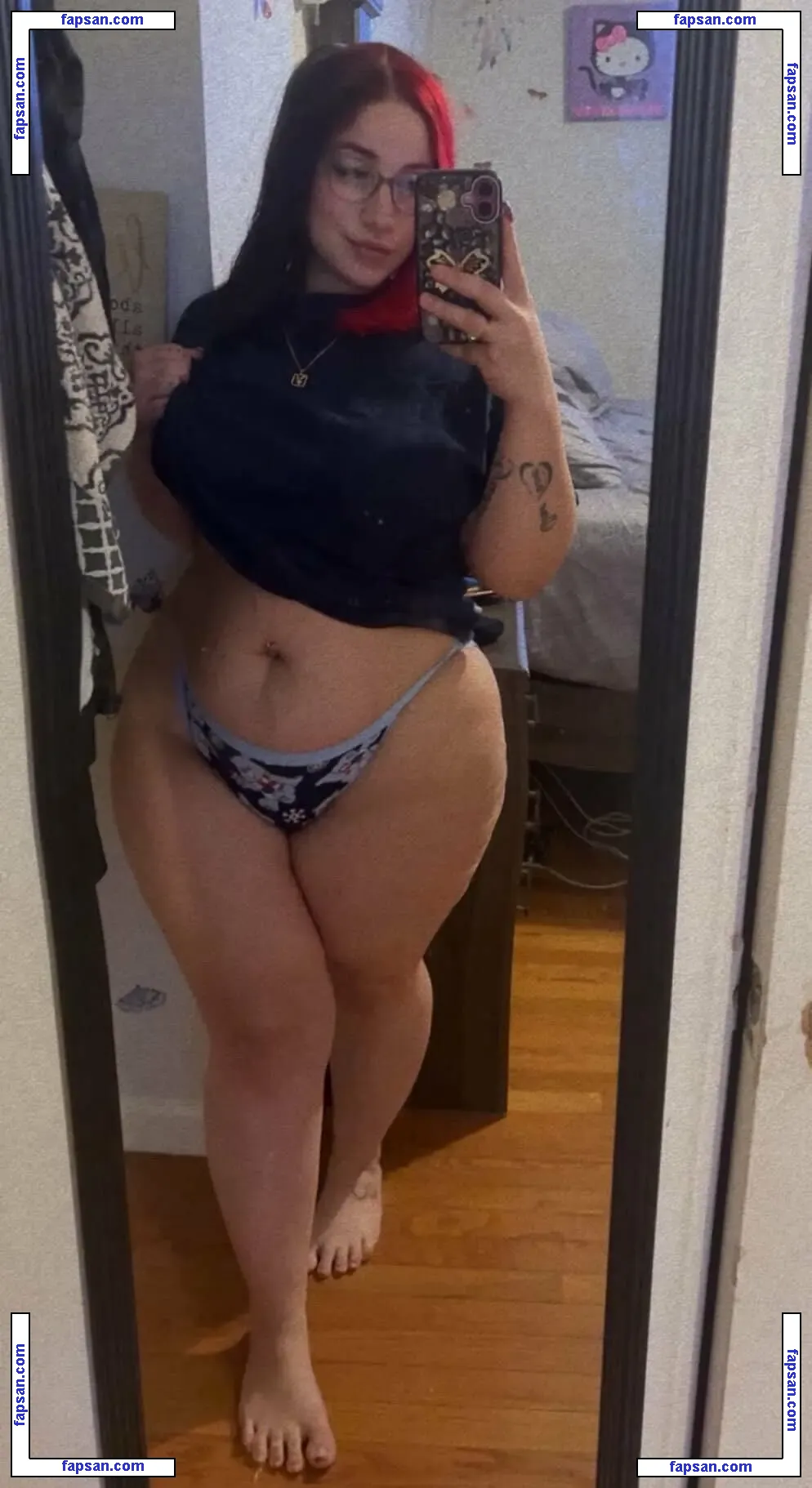 Baadgiirl1902 голая фото #0002 с Онлифанс