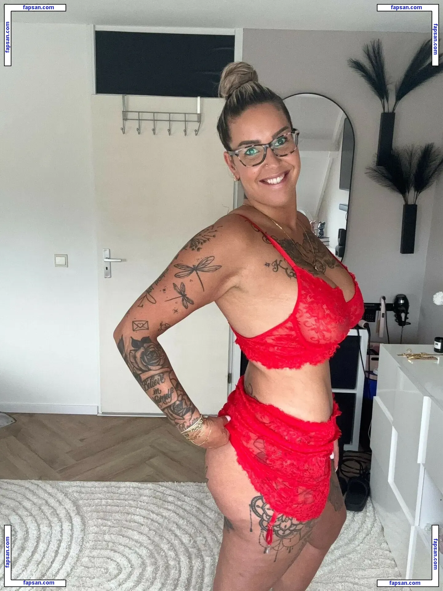 babeessx nude photo #0006 from OnlyFans