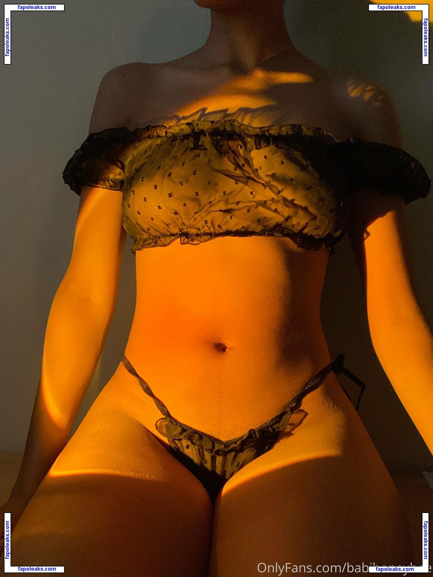 babihoneybee / honeyybee.bby nude photo #0005 from OnlyFans