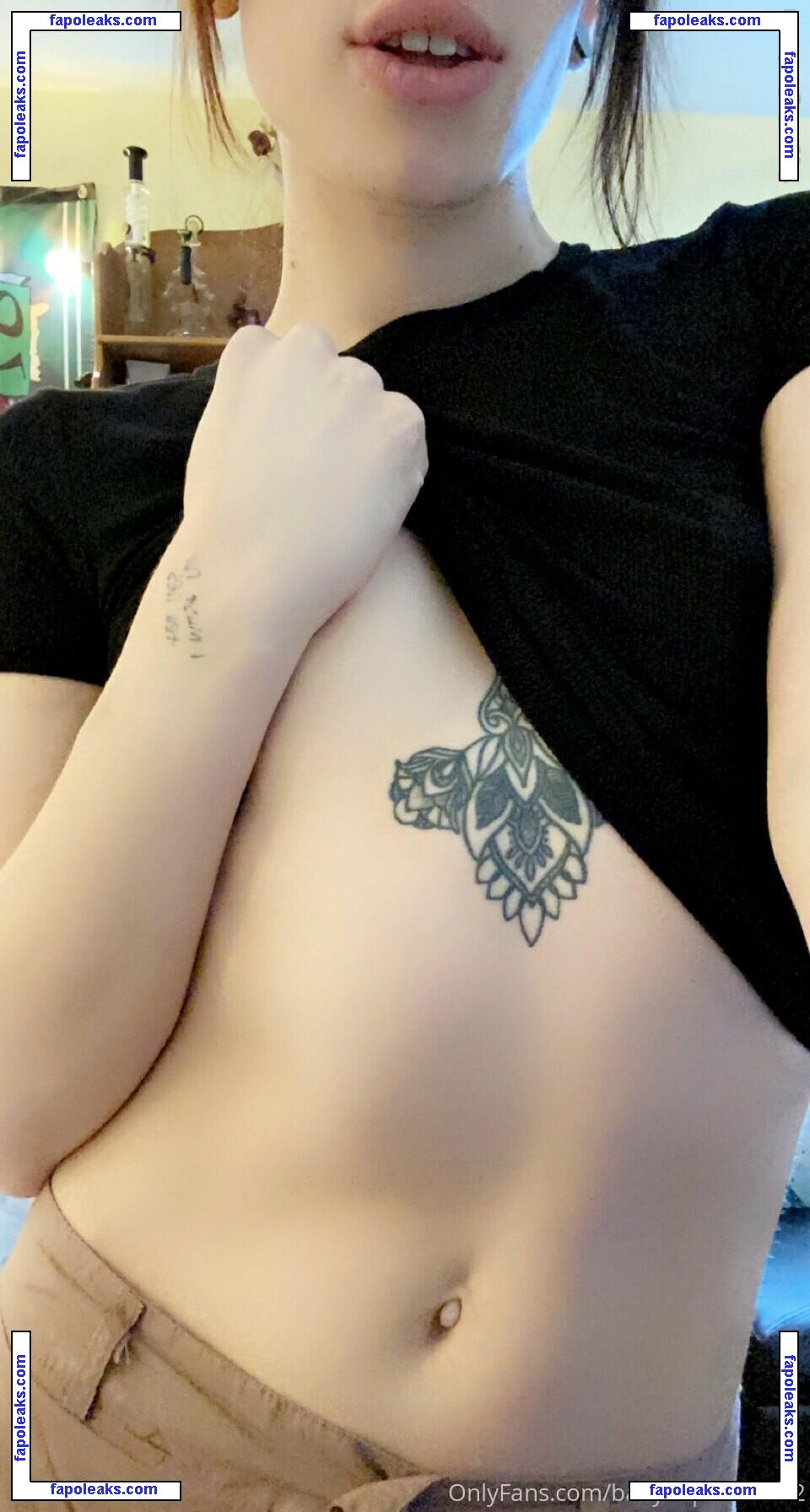 babybaphomet92 / malibubabii nude photo #0030 from OnlyFans