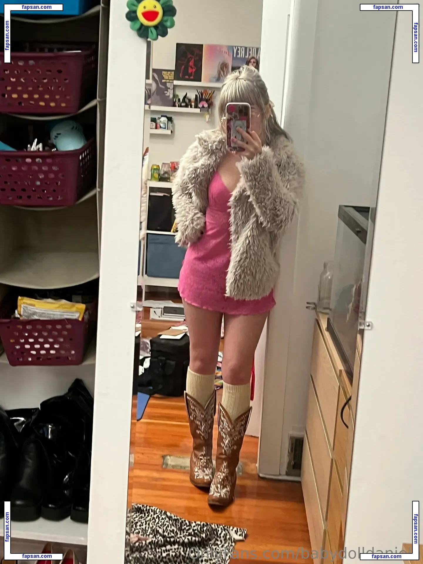 babydolldaniela nude photo #0004 from OnlyFans