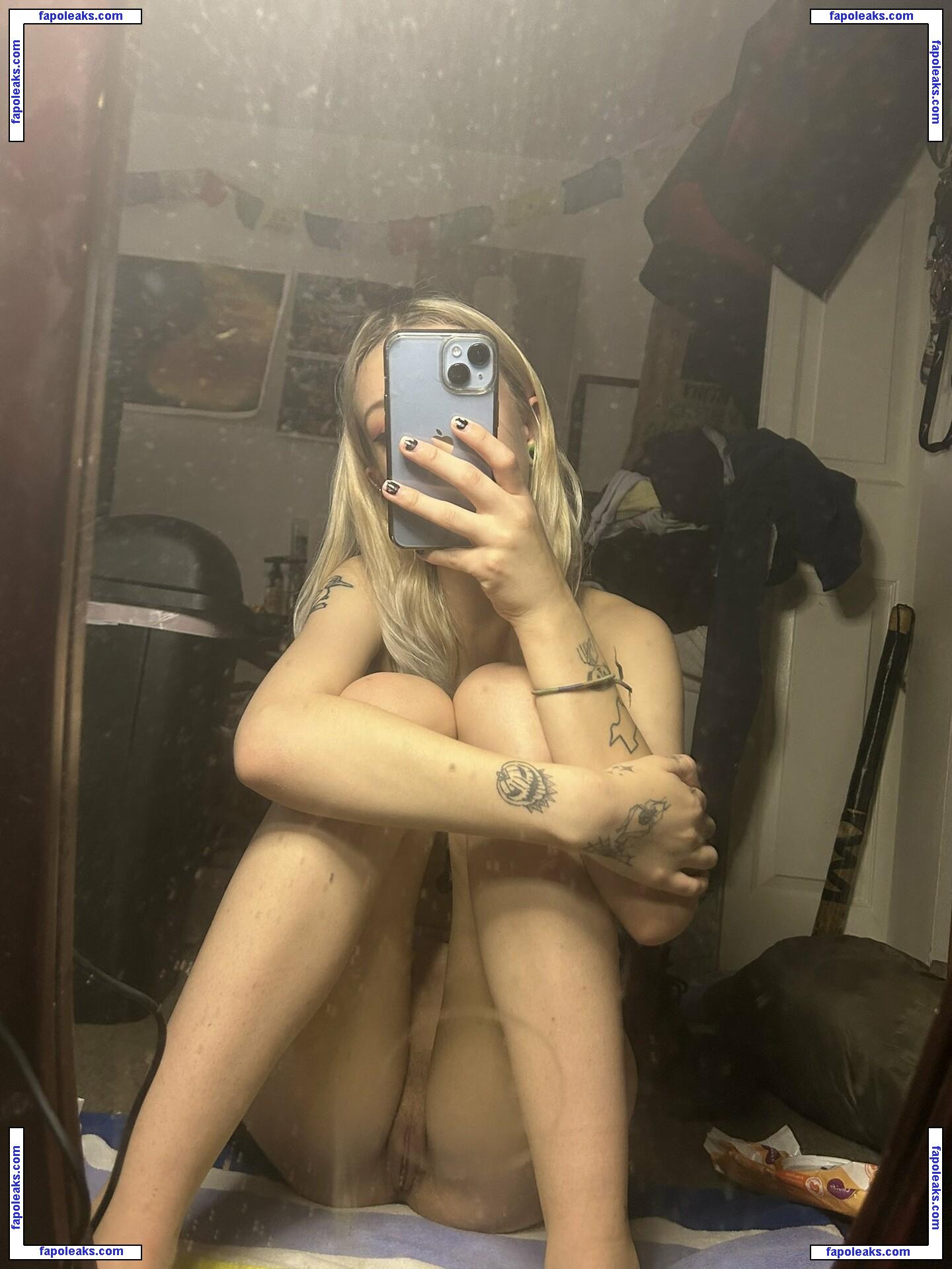 babygirlbunny690 / babybunn66 / babygirl_1229 nude photo #0002 from OnlyFans