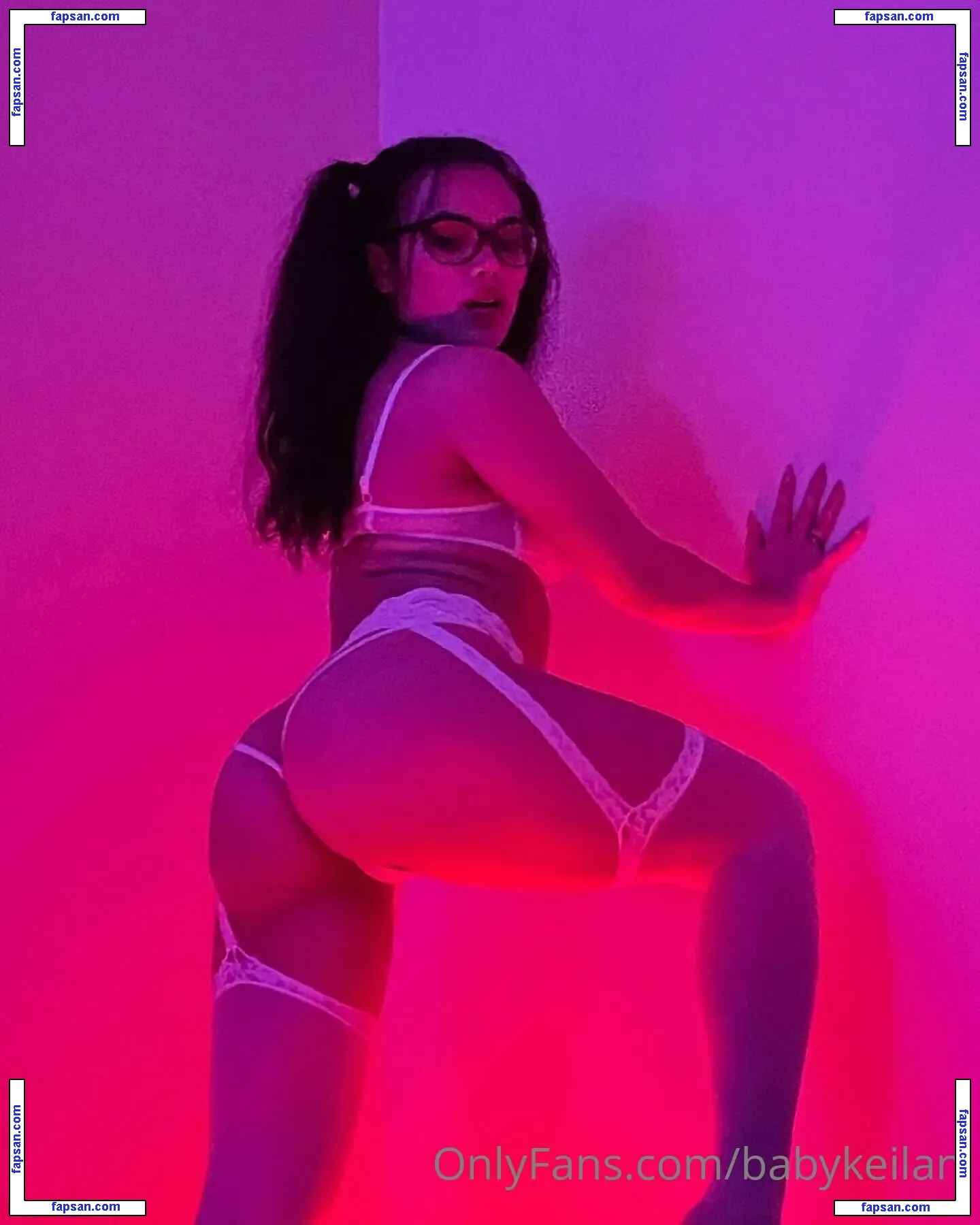 babykeilani nude photo #0002 from OnlyFans