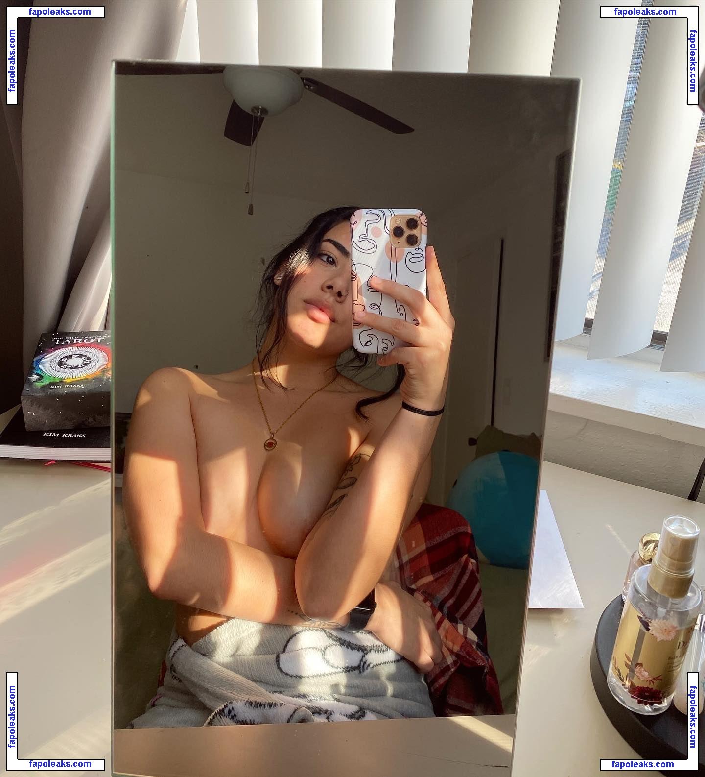 babyspicy21 / hennymoleiro nude photo #0015 from OnlyFans