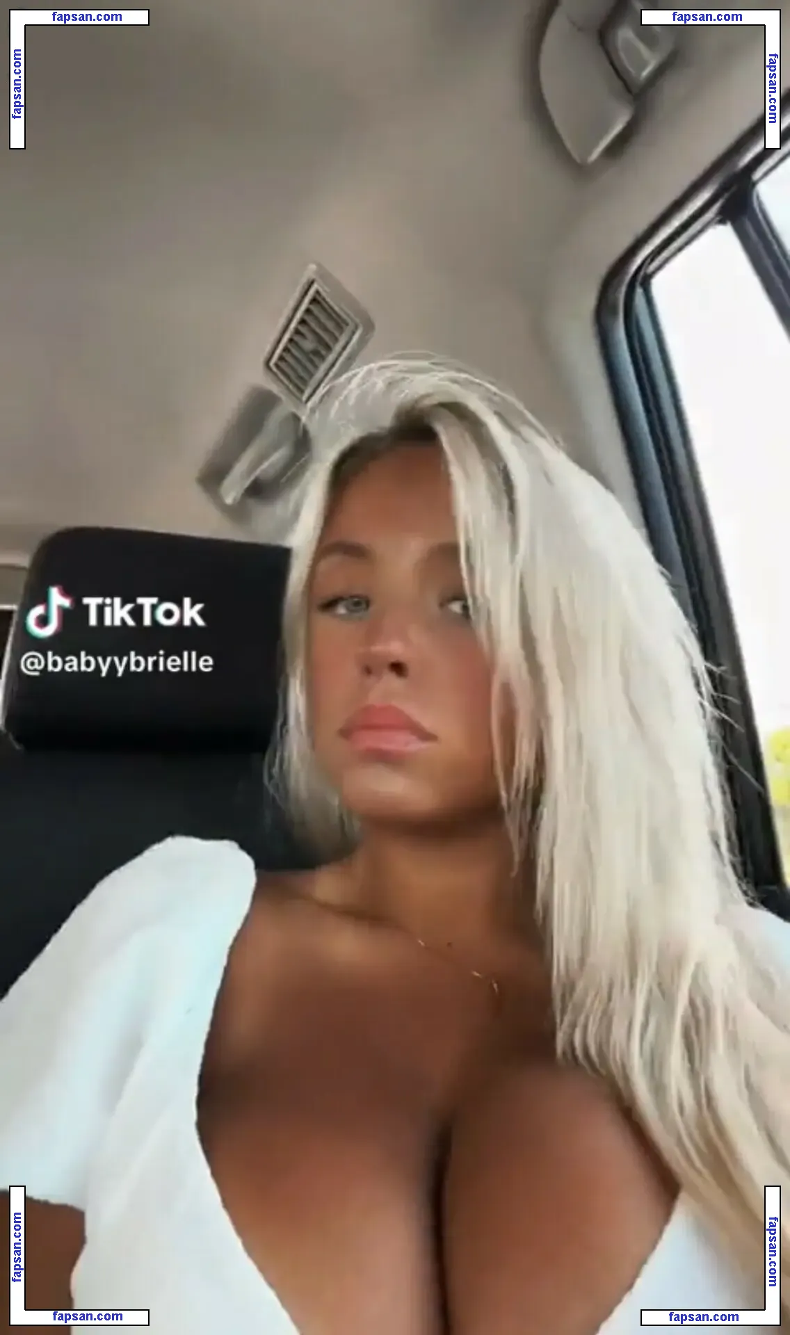 babyybrielle голая фото #0052 с Онлифанс