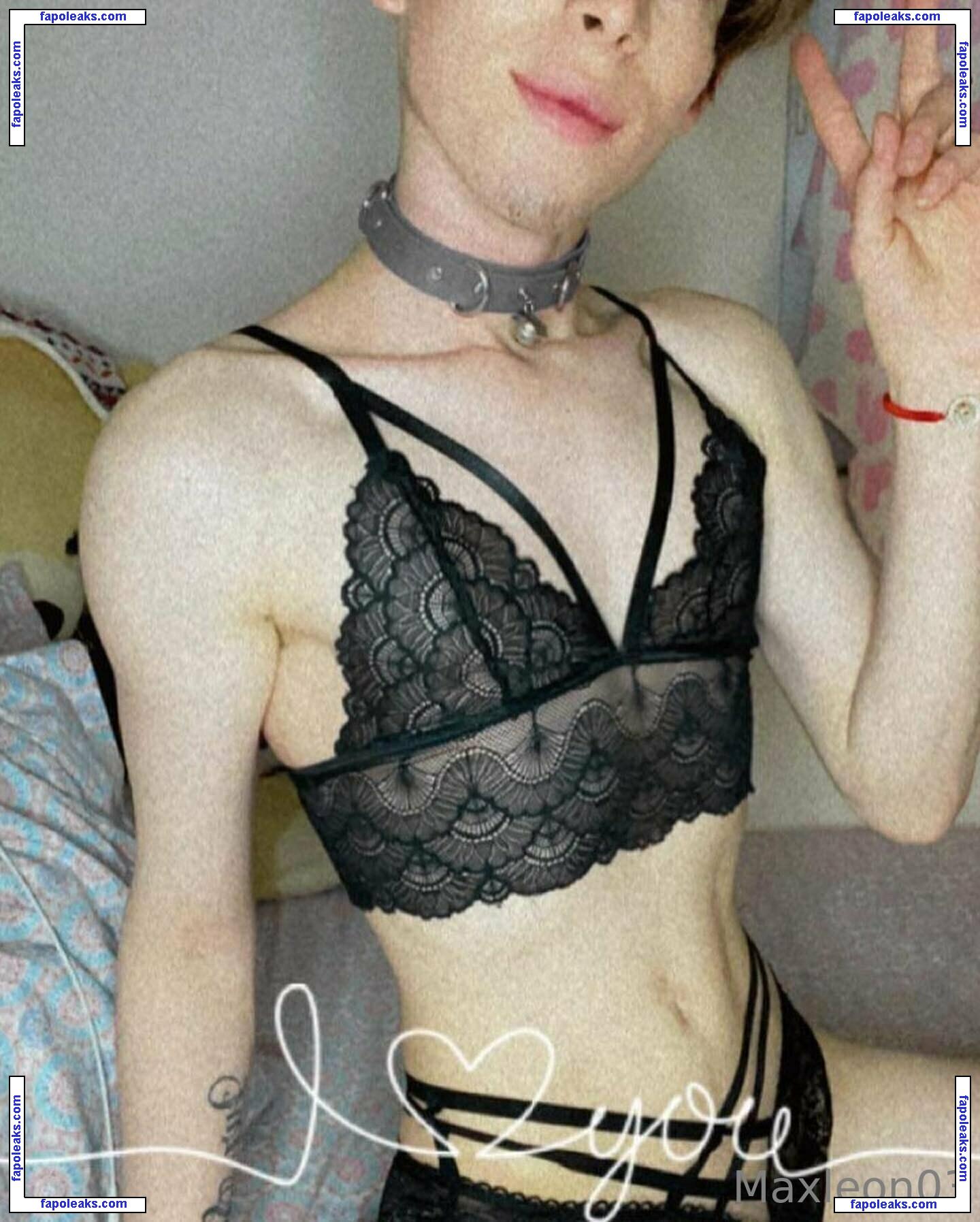 babyytwink03 / simplyruth__ nude photo #0002 from OnlyFans