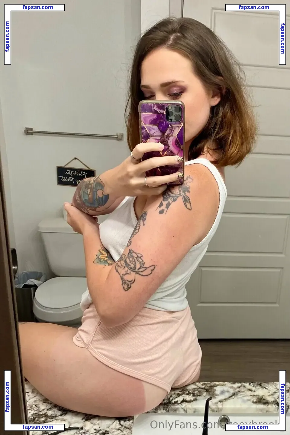 babyzoeyx nude photo #0119 from OnlyFans