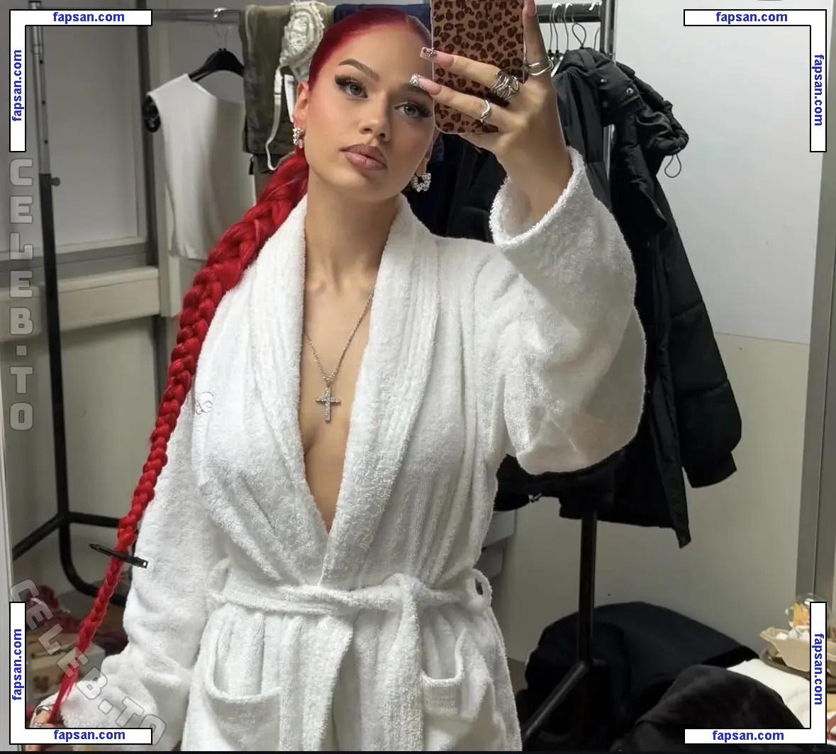 badmomzjay голая фото #0264 с Онлифанс