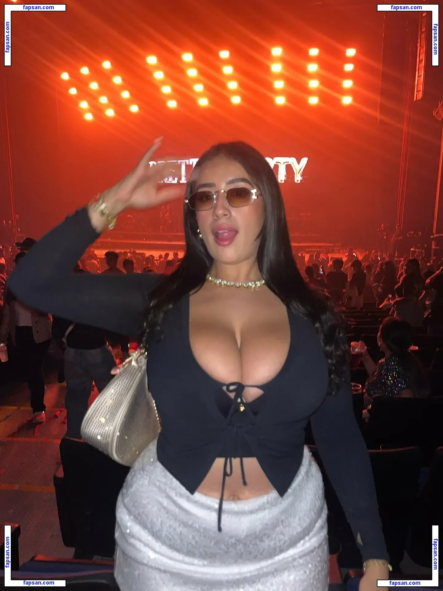 baelib голая фото #0136 с Онлифанс