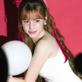 Bahiyyih Jaleh Huening голая #0001