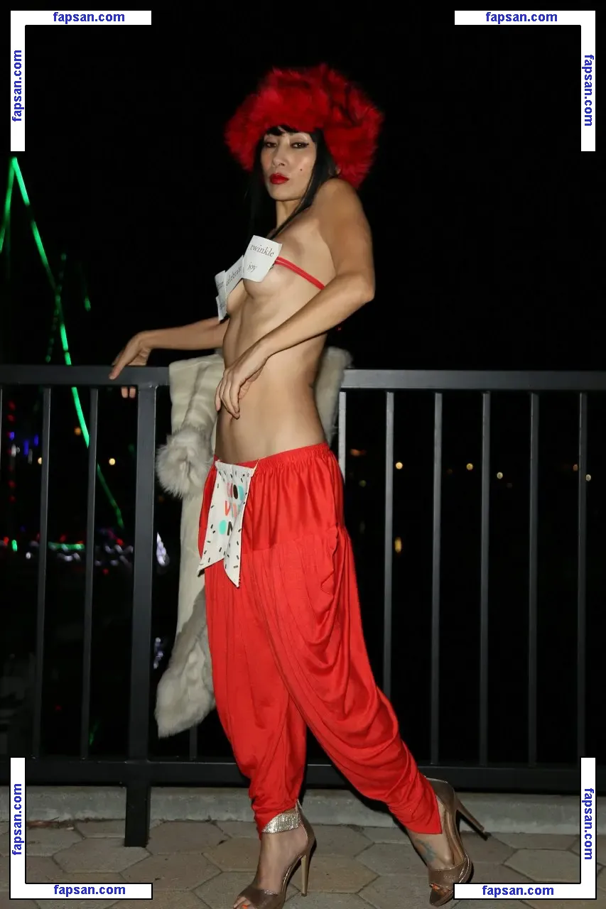 Bai Ling nude photo #0635 from OnlyFans