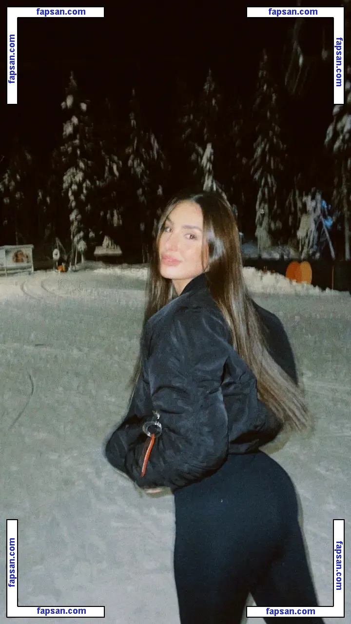 Balkan Nastupi nude photo #0009 from OnlyFans