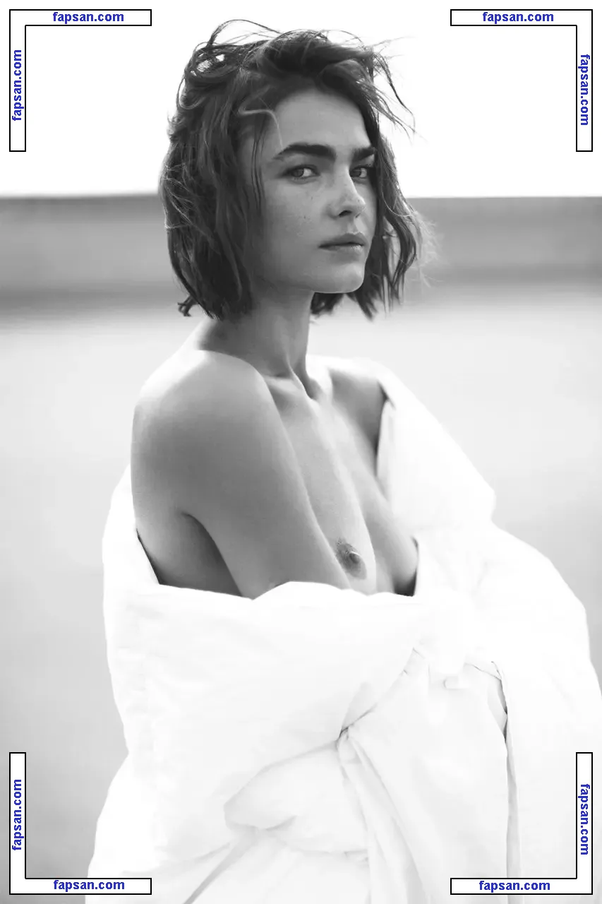 Bambi Northwood-Blyth nude photo #0056 from OnlyFans