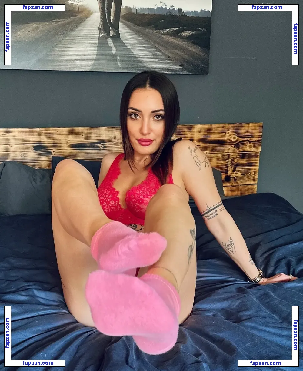 Bambi_zilla nude photo #0002 from OnlyFans