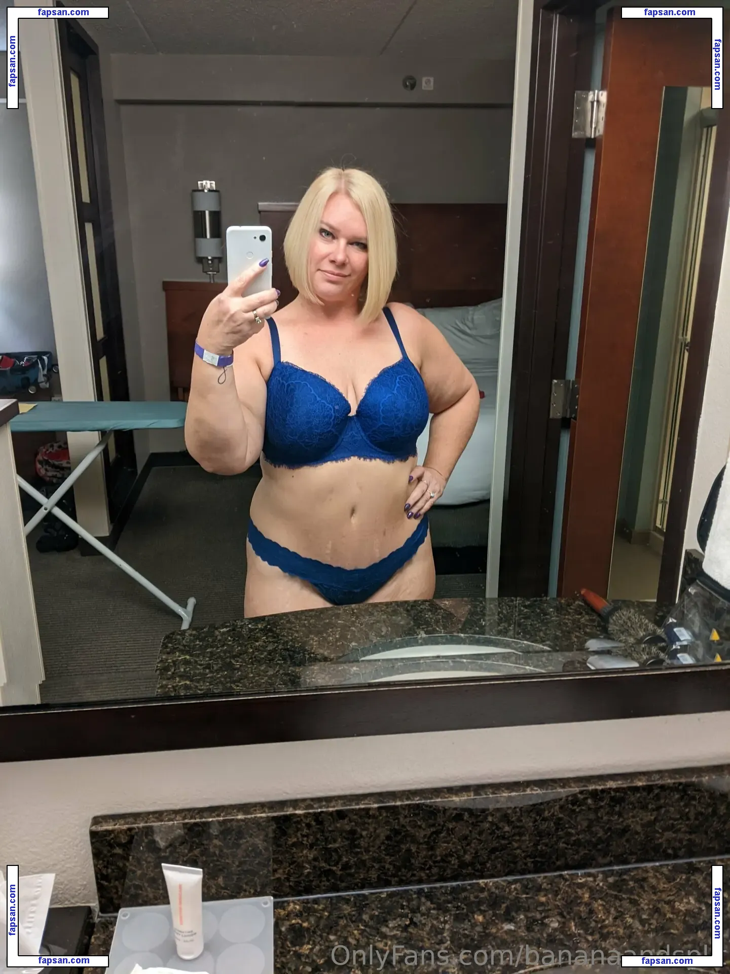 bananaandsplit nude photo #0030 from OnlyFans