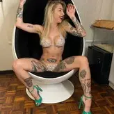 Bananinbananon голая #0009