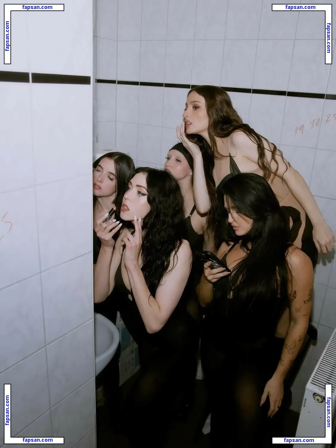 Banks nude photo #0061 from OnlyFans