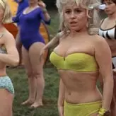 Barbara Windsor голая #0017