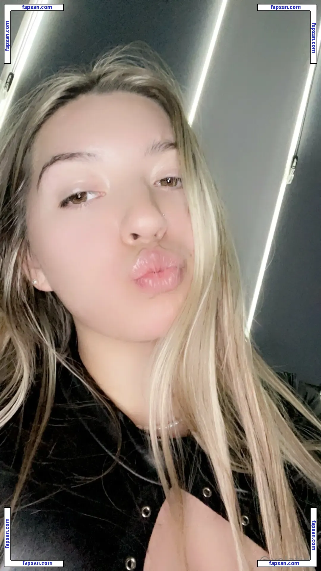 barbieteen18 nude photo #0024 from OnlyFans