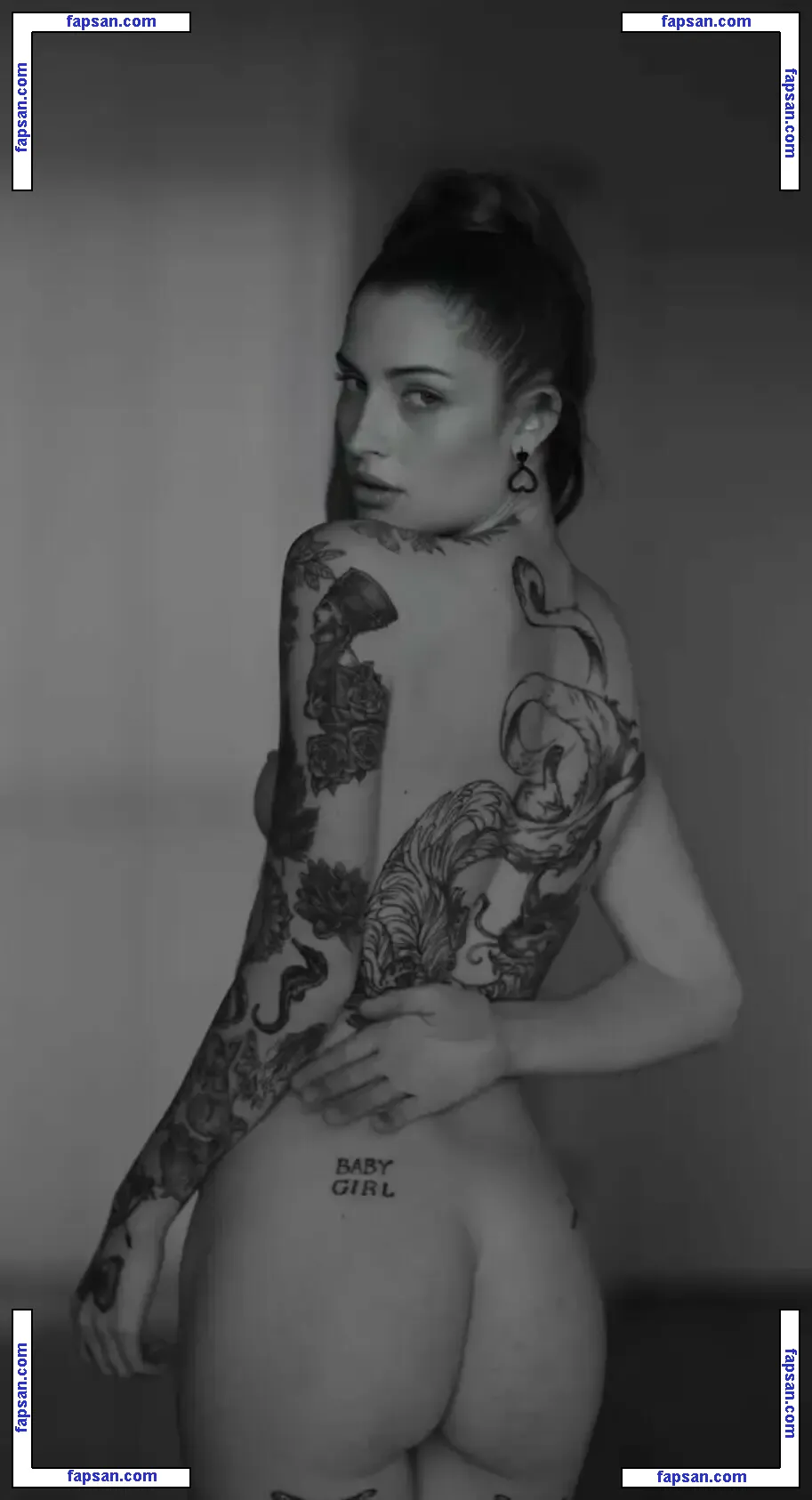 Barbora Aria nude photo #0017 from OnlyFans