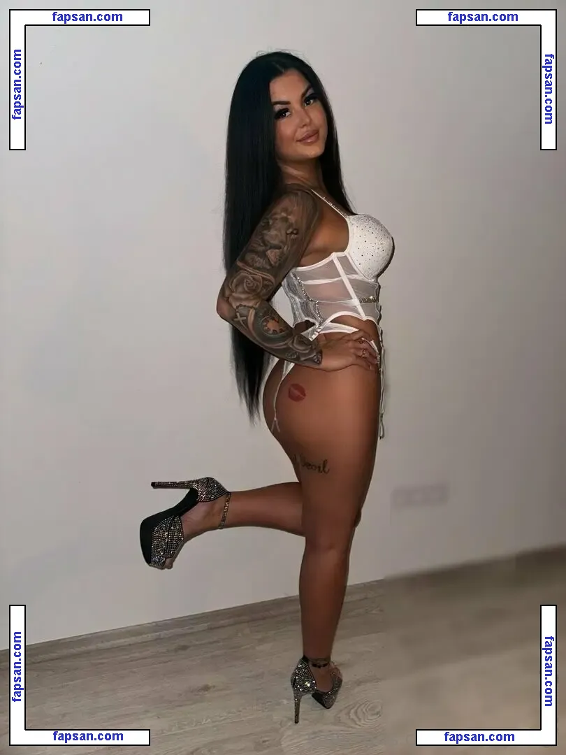 barbydoll0 nude photo #0003 from OnlyFans
