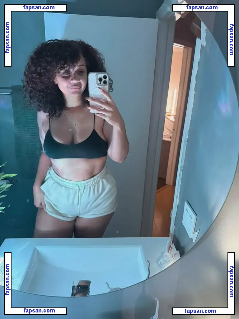 BarefootTasha nude photo #0001 from OnlyFans